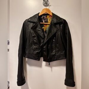 Crop Vegab Leather Jacket